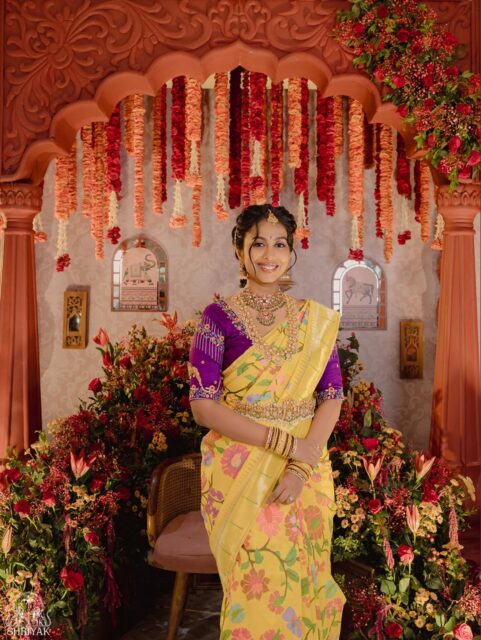 Grace in every moment and beauty in every detail, a Pellikuthuru ceremony to remember 🌹
. 
. 
[pellikuturu ceremony, telugu bride rituals, south indian bride wedding, bridal ritual moments, indian wedding, bride candid, bridal storytelling India, hyderabad wedding photographer] 
. 
#pellikuturu #telugubride #southindianwedding #indianweddingbride #candidweddingindia