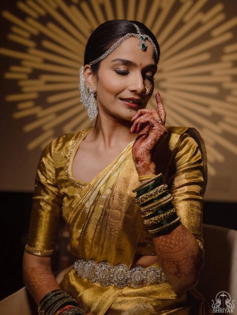Moments so ethereal, even time stopped to remember them ✨

MUA: @makeupbyshravyashetty
Jewellery: @jatinmorjewels
Shot by: @shriyak
Venue: @anandaconvention
Decor: @designby_raja
.
.
[Shriyak Wedding Photography, luxury wedding photographer, hyderabad wedding, South Indian bride, Muhurtham, Muhurtham look, South Indian bridal look, traditional, South Indian wedding, Telugu wedding, Bridal, Hyderabad wedding, Telugu bride, Telugu bridal, Indian wedding,Indian bride, Hyderabad wedding photographer, destination wedding photographer, luxury wedding]
.
#pellikuthuru #pellikuthurujewellery #pelli #telugubrides #bridesofsouthindia