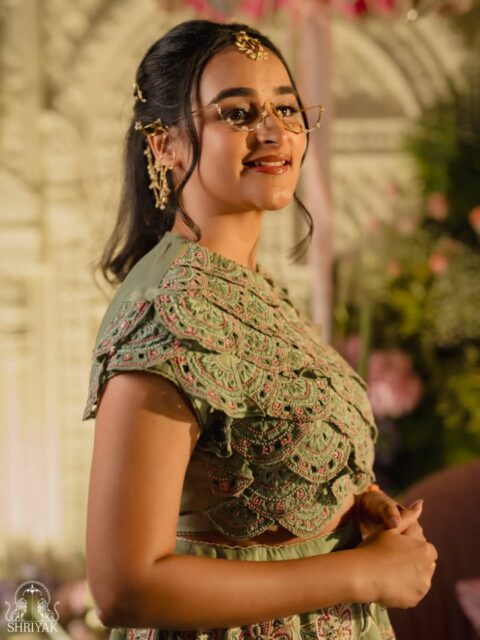 Aarya’s mehendi unfolded in the best way ✨
With family close, feet on the dance floor, and smiles in every frame.
.
.
#mehendi #weddingphotographer #MehendiDecor #LuxuryWeddingPhotography #Shriyak