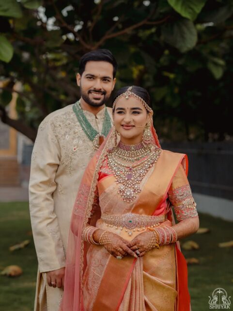 Two people, completely at ease with each other ✨
Aarya & Ujwal ❤️

MUA - @maneesh_katam
Decor - @kaluvaevents
Jewellery - @manadiamonds
Venue - @snrconventionsandresort
.
.
.
.
[Shriyak Wedding Photographer, Emotional wedding moments, Wedding Outfits, Pelli Roju, Telugu Wedding, Bride & Groom, South Indian wedding, South Indian Bride & Groom, South indian wedding decor, Pellikuturu, Pellikoduku, Pellikuturu jewellery, bridal makeup, luxury wedding, big fat Indian wedding]

#pellikuturu #pelli #weddingphotography #teluguweddings #LuxuryWeddingPhotography
